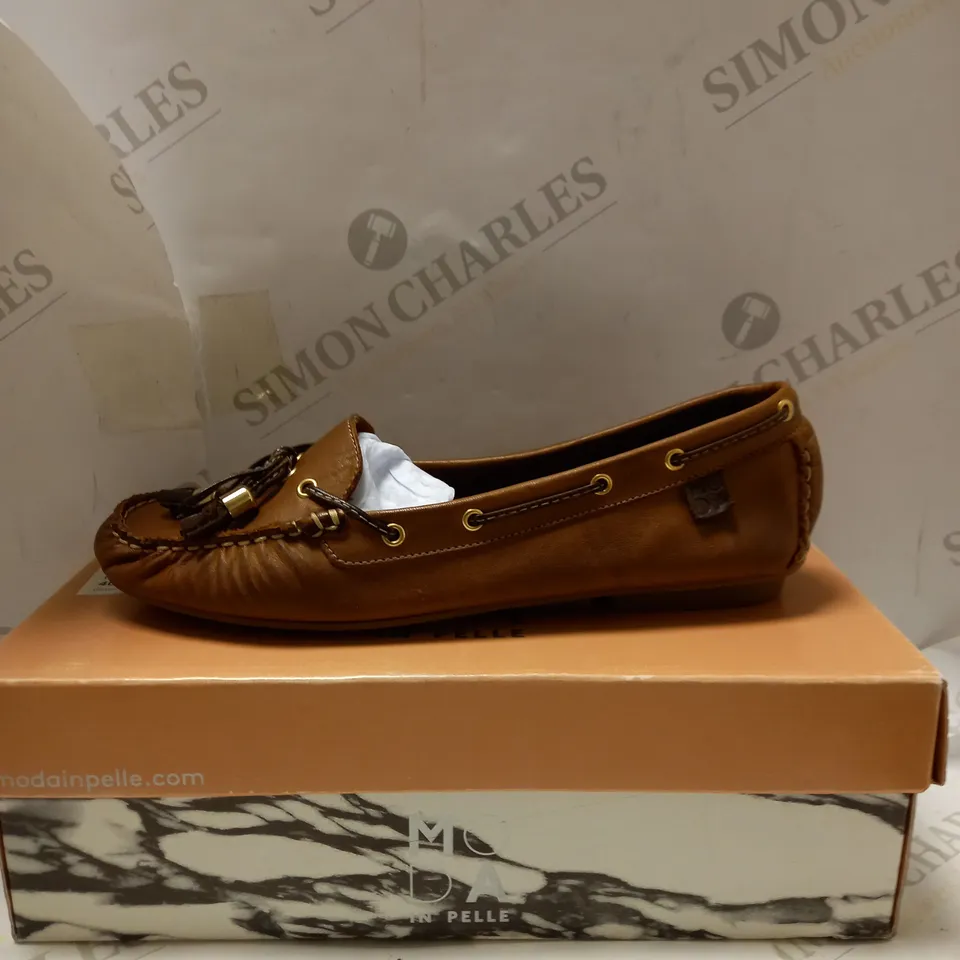 MODA IN PELLE ARCADE TAN LEATHER SHOES - SIZE 7