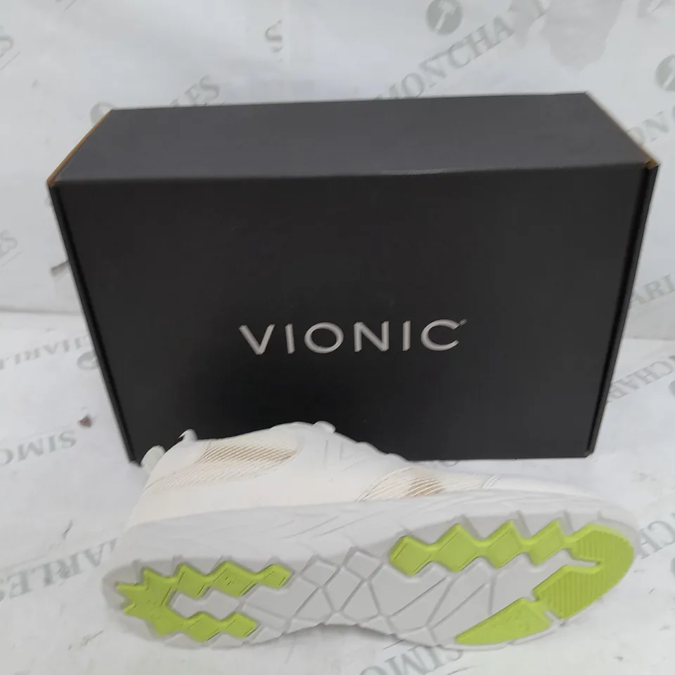 BOXED PAIR OF VIONIC CREAM MESH TRAINERS SIZE 7 