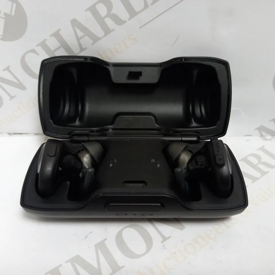 BOSE SOUNDSPORT FREE WIRELESS EARBUDS