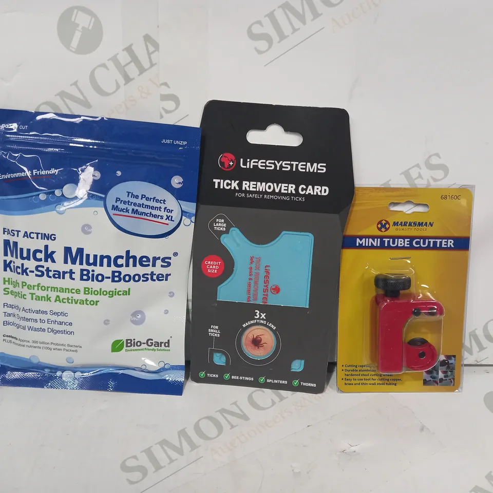 LOT OF APPROXIMATELY 10 ASSORTED HOUSEHOLD ITEMS TO INCLUDE MINI TUBE CUTTER, TICK REMOVER CARD, MUCK MUNCHERS KICK-START BIO-BOOSTER, ETC