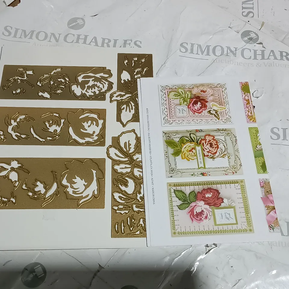 ANNA GRIFFIN GREETING CARD DECORATIONS