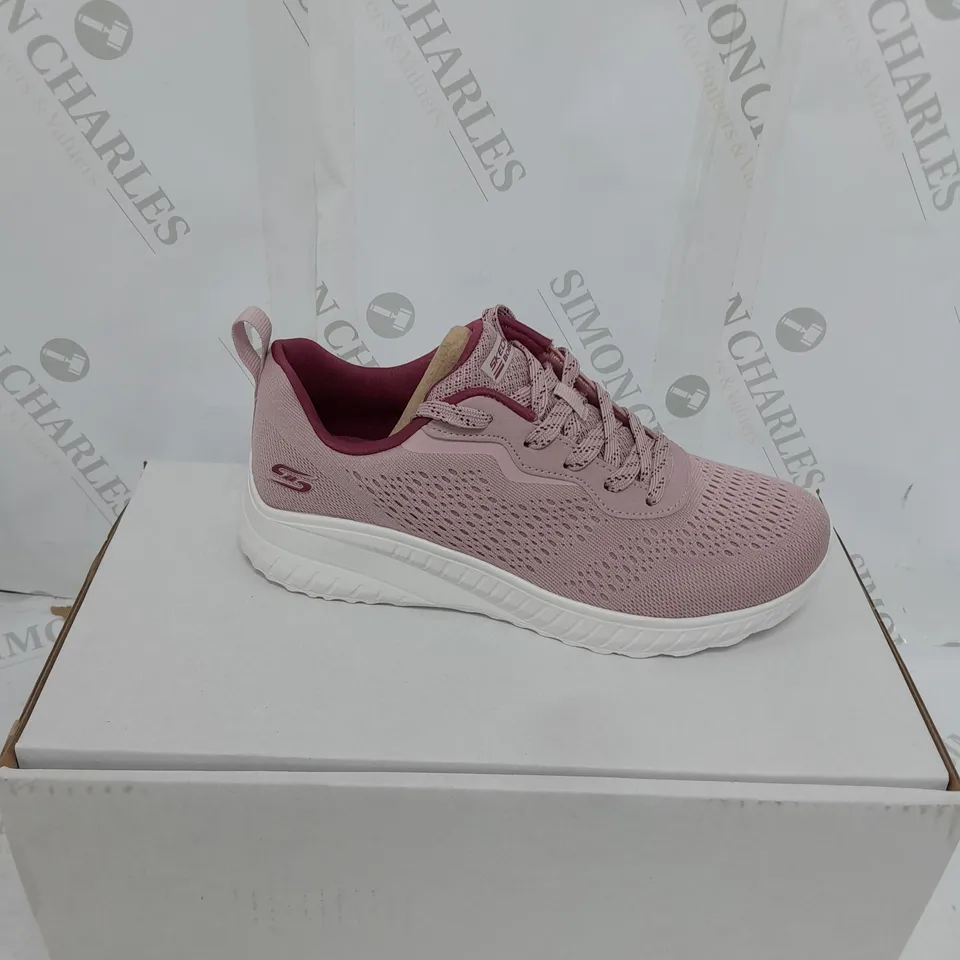 BOXED PAIR OF SKETCHERS PINK BOB SQUAD TRAINER PINK SIZE 3