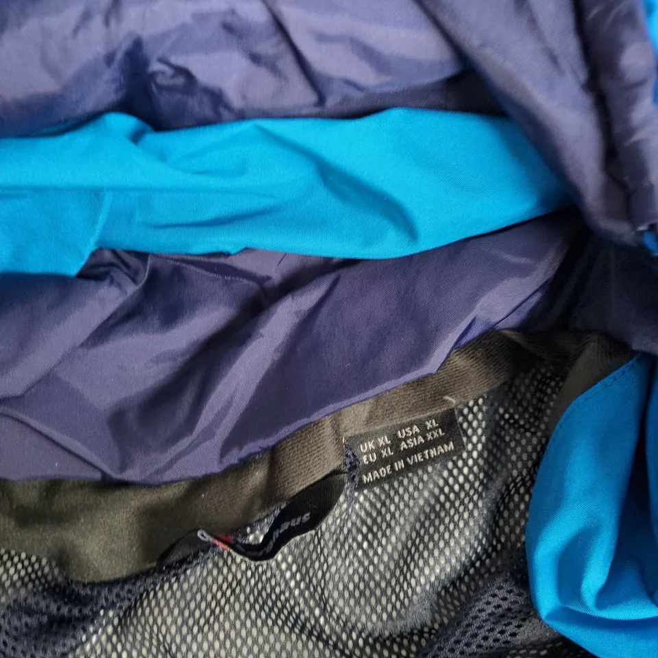BERGHAUS WATERPROOF JACKET – BLUE, UK XL