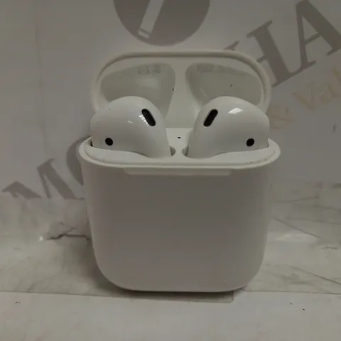 APPLE AIRPODS