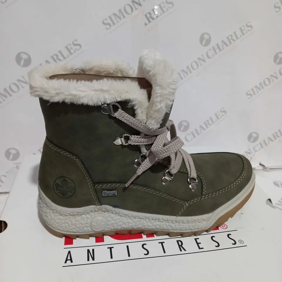 BOXED RIEKER ANTISTRESS WARM HIKING BOOTS, KHAKI - SIZE 4