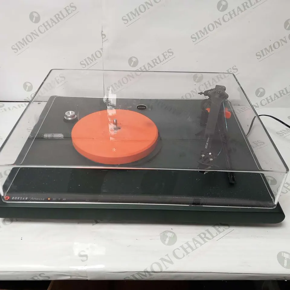 ROKSAN ATTESSA TURNTABLE (HERITAGE GREEN) TURNTABLE