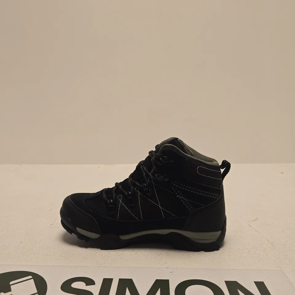 MOUNTAIN WAREHOUSE BLACK HIKING BOOT – MID-HEIGHT, RUGGED SOLE UK SIZE 3