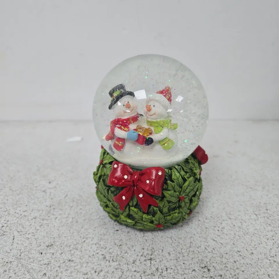 BOXED MR & MRS SNOWMAN LED MUSICAL SNOWGLOBE