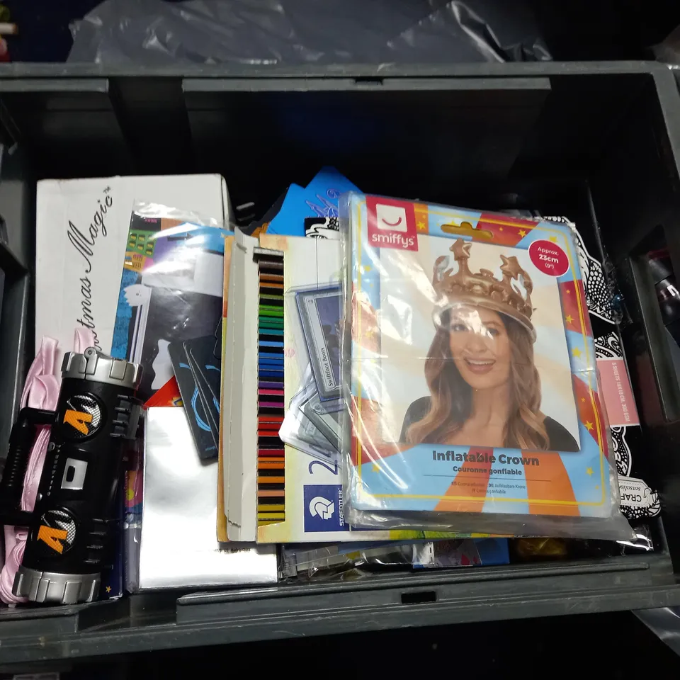 LARGE QUANTITY OF ASSORTED PRODUCTS TO INCLUDE; CREEPY TOWN DOOR COVER, STAETLER 24 NORIS COLOURS, TECH DECK, VELVET PAPER AND MAGIC THE GATHERING CARDS