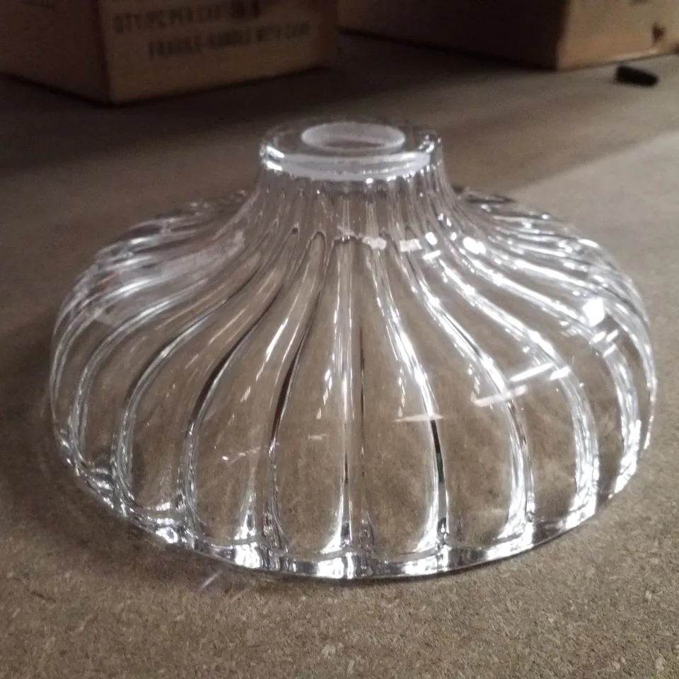 BOXED CLEAR GLASS LAMPSHADE