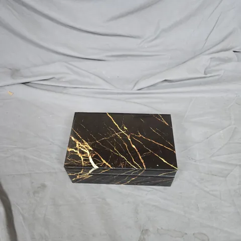 MARBLE‑EFFECT JEWELLERY BOX WITH MIRROR AND MULTI‑COMPARTMENT INTERIOR