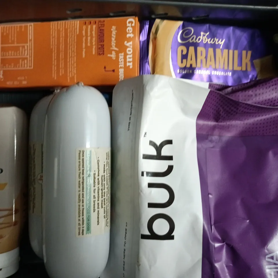 APPROXIMATELY 10 ASSORTED FOOD AND DRINK ITEMS TO INCLUDE LUCOZADE, PURE VENISON PATÉ, ETC