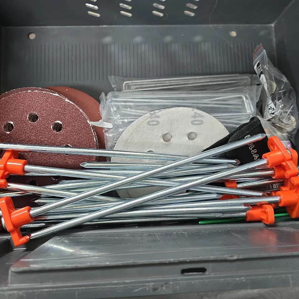 LOT OF ASSORTED HOUSEHOLD ITEMS TO INCLUDE WATERCOLOUR SET, CUTTING DISCS AND NOTEBOOKS