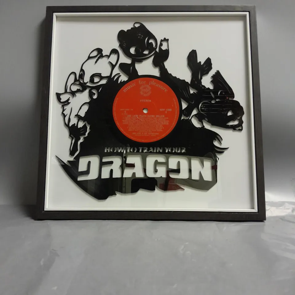 FRAMED HOW TO TRAIN YOUR DRAGON VINYL CUTOUT
