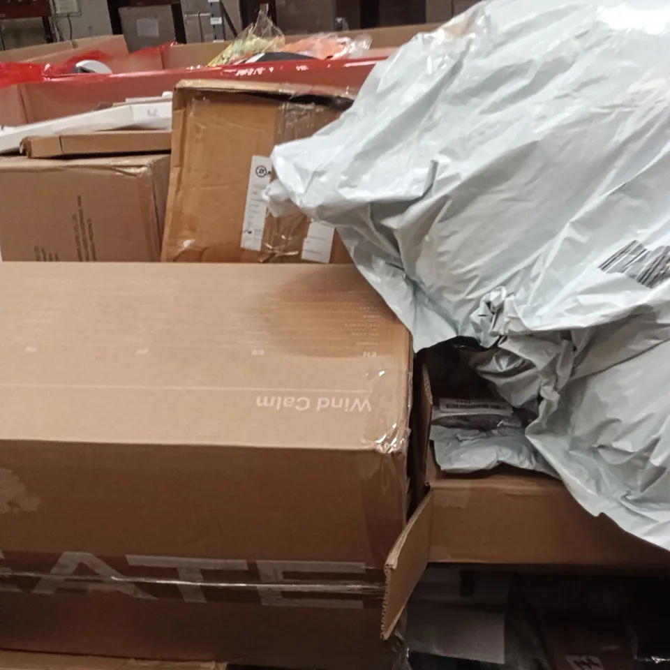 PALLET OF ASSORTED ITEMS INCLUDING - ELECTRIC SCALE, JELLY CAT DANCER, BIKE FENDER