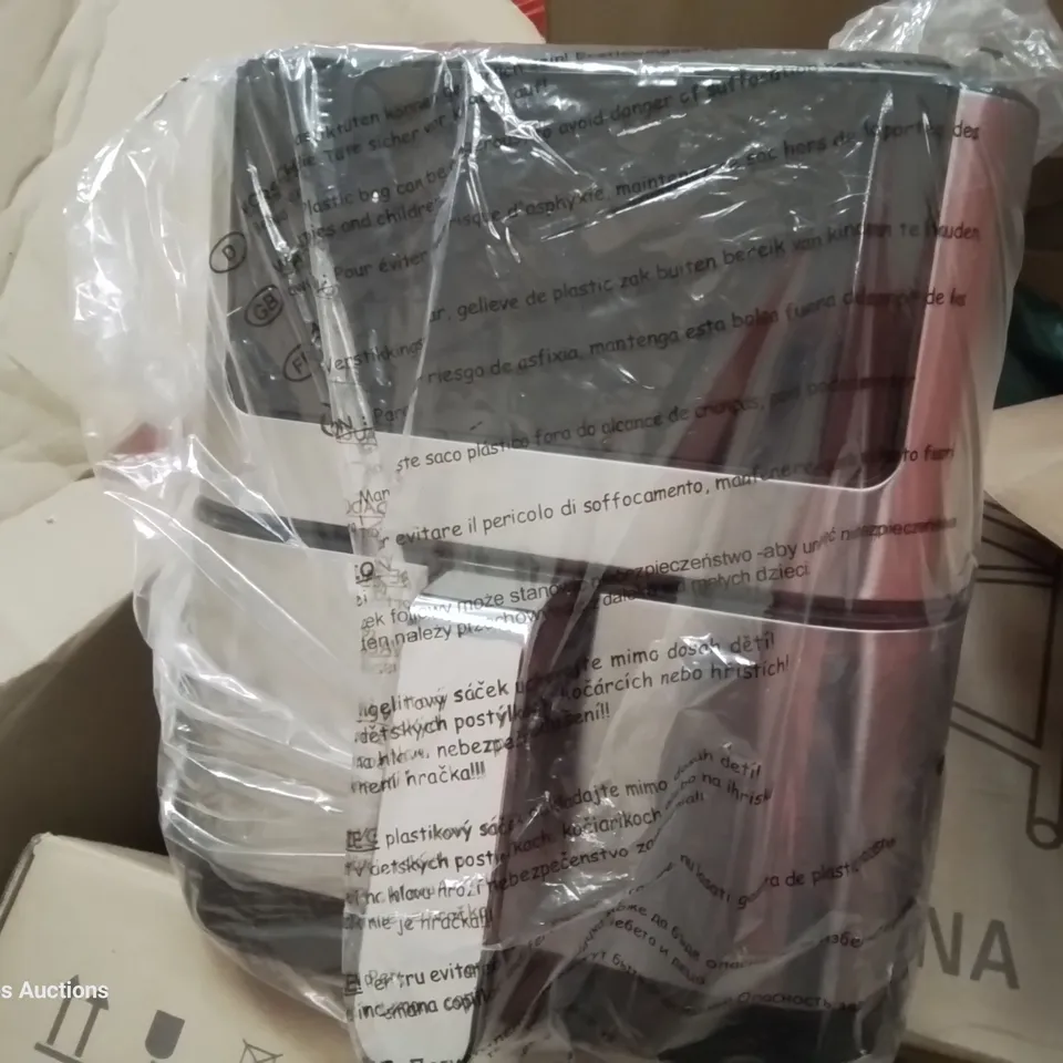 PALLET OF ASSORTED PRODUCTS, INCLUDING, AIR FRYER, 60cm ANGLED BLACK GLASS COOKER HOOD, COMPUTER BAG, OCCASIONAL TABLE.