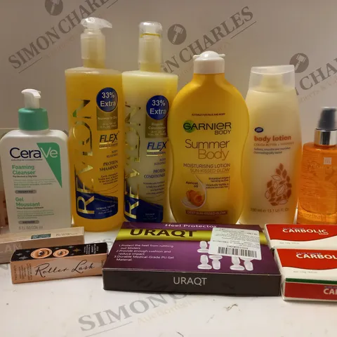 BOX OF APPROX 10 ASSORTED BEAUTY PRODUCTS TO INCLUDE GARNIER SUMMER BODY MOISTURISING LOTION, TEMPLESPA RESURFACING TONER, BENEFIT ROLLER LASH MASCARA, ETC