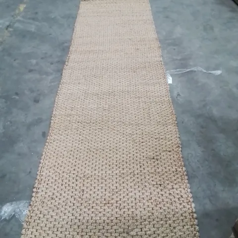 QUALITY DESIGNER AREA RUG - APPROXIMATELY 320X100CM