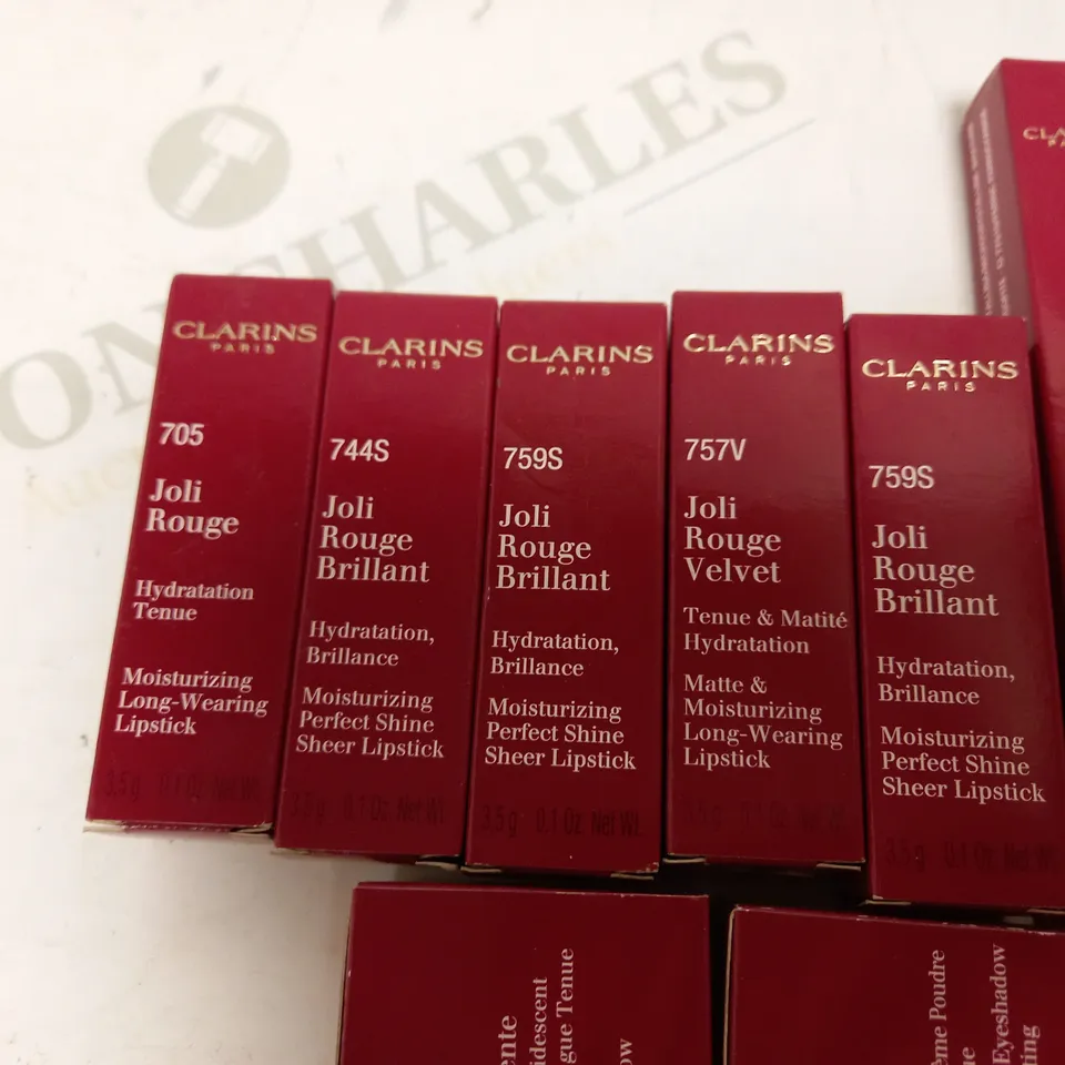 LOT OF APPROX 7 TO INCLUDE CLARINS IRIDESCENT EYESHADOW , CLARINS MOISTURIZING PERFECT SHINE SHEER LIPSTICK , ETC