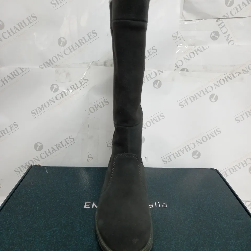 EMU AUSTRALIA "MOONTA" WATERPROOF KNEE LEATHER BOOTS - UK SIZE 7 - BLACK 