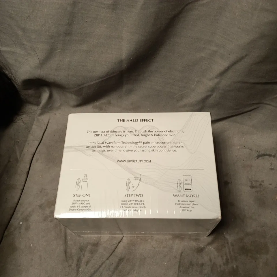 ZIIP HALO ADVANCED SKINCARE DEVICE – BOXED