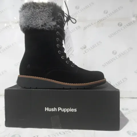 BOXED PAIR OF HUSH PUPPIES SASHA ANKLE BOOTS IN BLACK UK SIZE 8