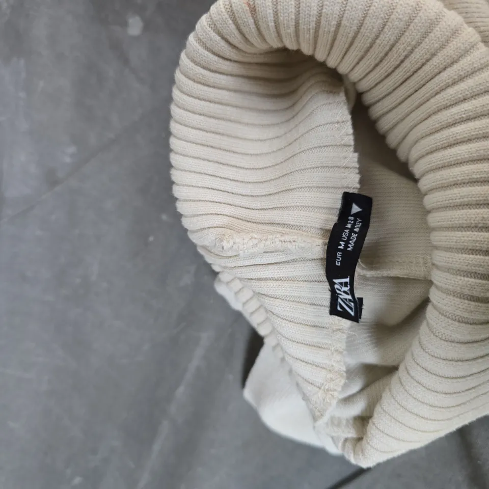 ZARA SLEEVELESS KNIT TURTLENECK TOP – BEIGE, UK 10 (EU 38) 