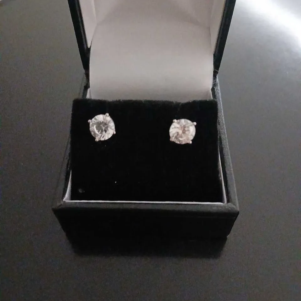 DIAMONIQUE 5.3CT 3P STUD EARRING SET RHODIUM PLATED
