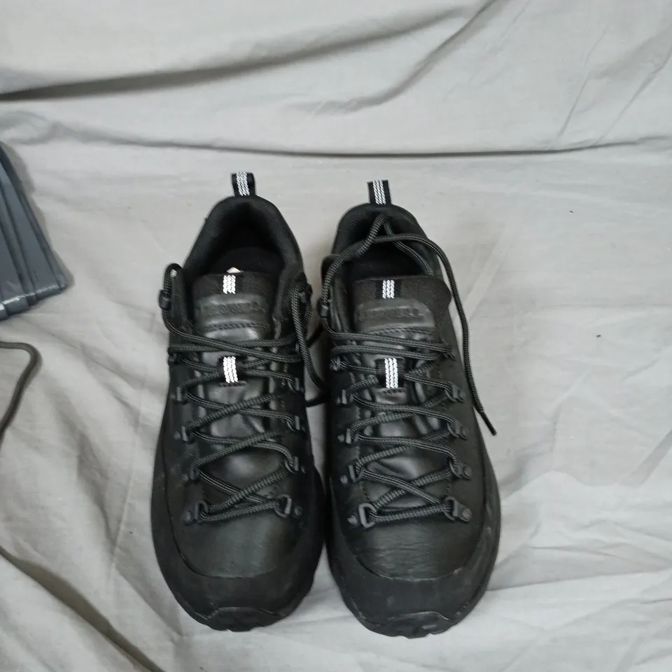 MERRELS MEN'S HIKING SHOES – BLACK - UK 10 