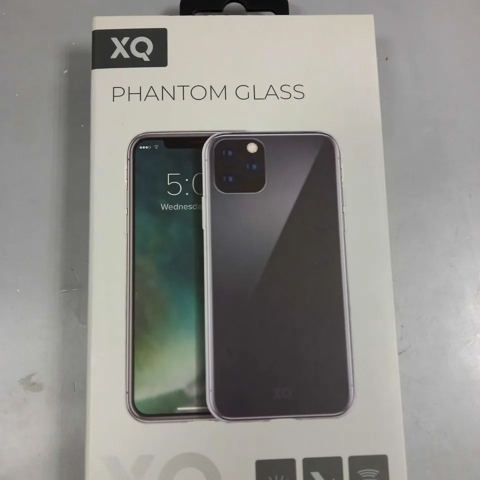 APPROXIMATELY 60 BRAND NEW BOXED XQ PHANTOM PROTECTIVE CASES FOR IPHONE 6.5" 2019 MODEL 