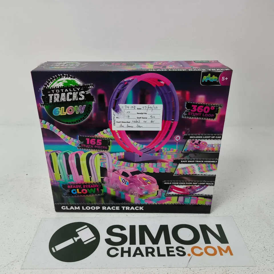 TOTALLY TRACKS GLOW GLAM LOOP RACE TRACK