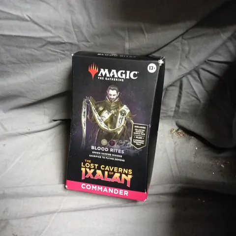 MAGIC: THE GATHERING COMMANDER DECK – BLOOD RITES (THE LOST CAVERNS OF IXALAN)