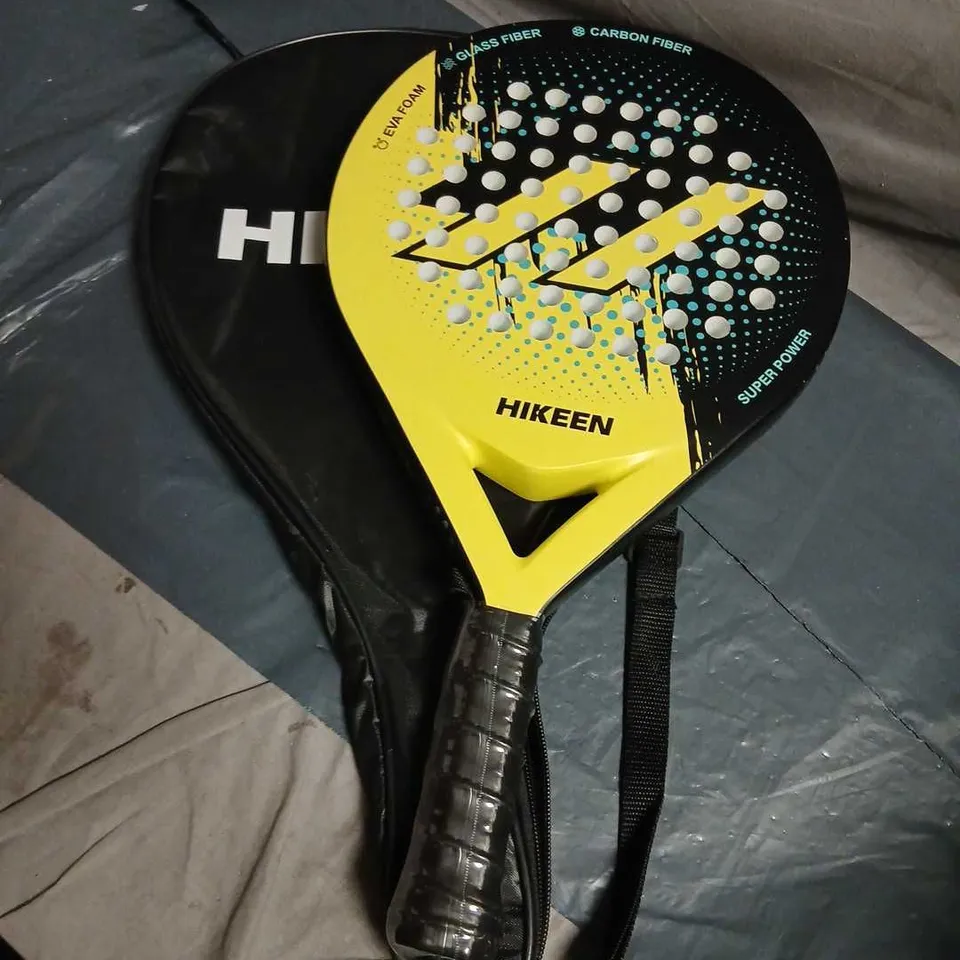 HIKEEN PADDLE – YELLOW/BLACK FACE WITH GLASS FIBRE & CARBON FIBRE CONSTRUCTION, EVA FOAM CORE
