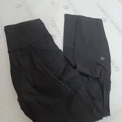 LULUMELON BLACK GYM LEGGINGS SIZE 4
