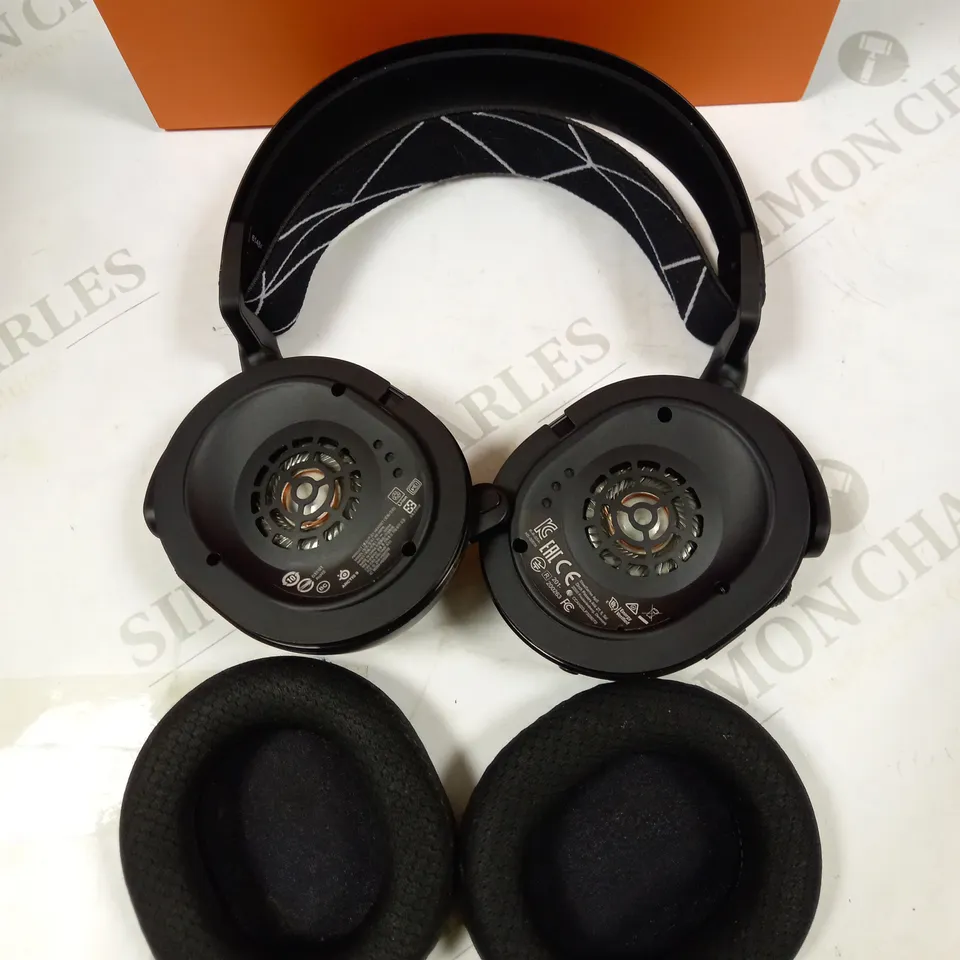 STEEL SERIES ARCTIS 9 WIRELESS GAMING HEADSET