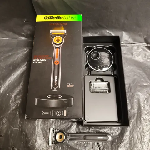 GILLETTE LABS HEATED RAZOR