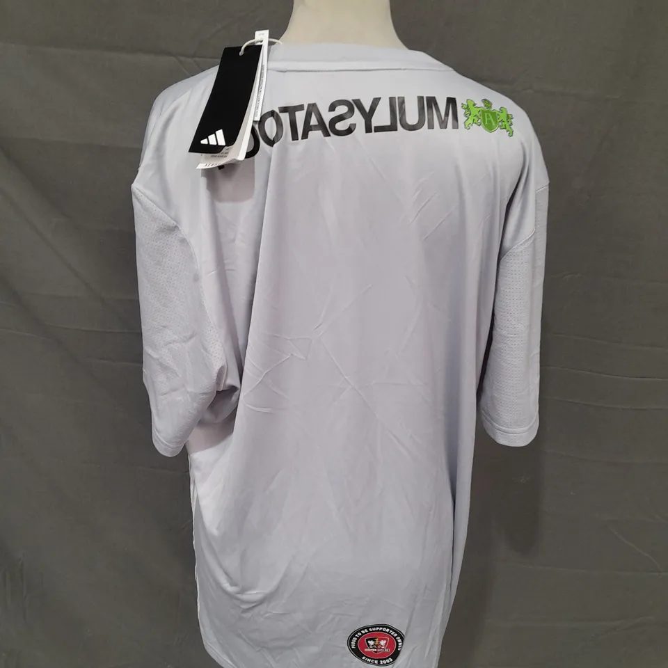 ADIDAS EXETER CITY FOOTBALL CLUB SHIRT IN LIGHT GREY - XL