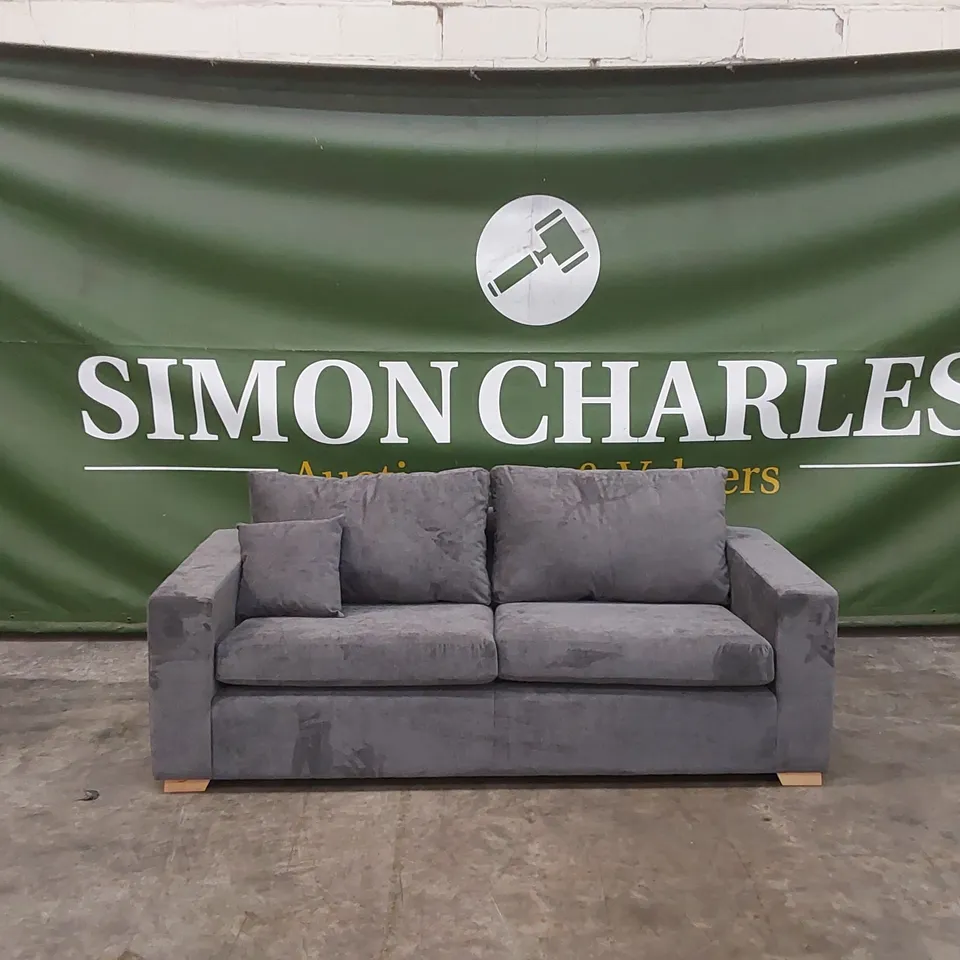 DESIGNER 4 SEATER FABRIC UPHOLSTERED SOFA 