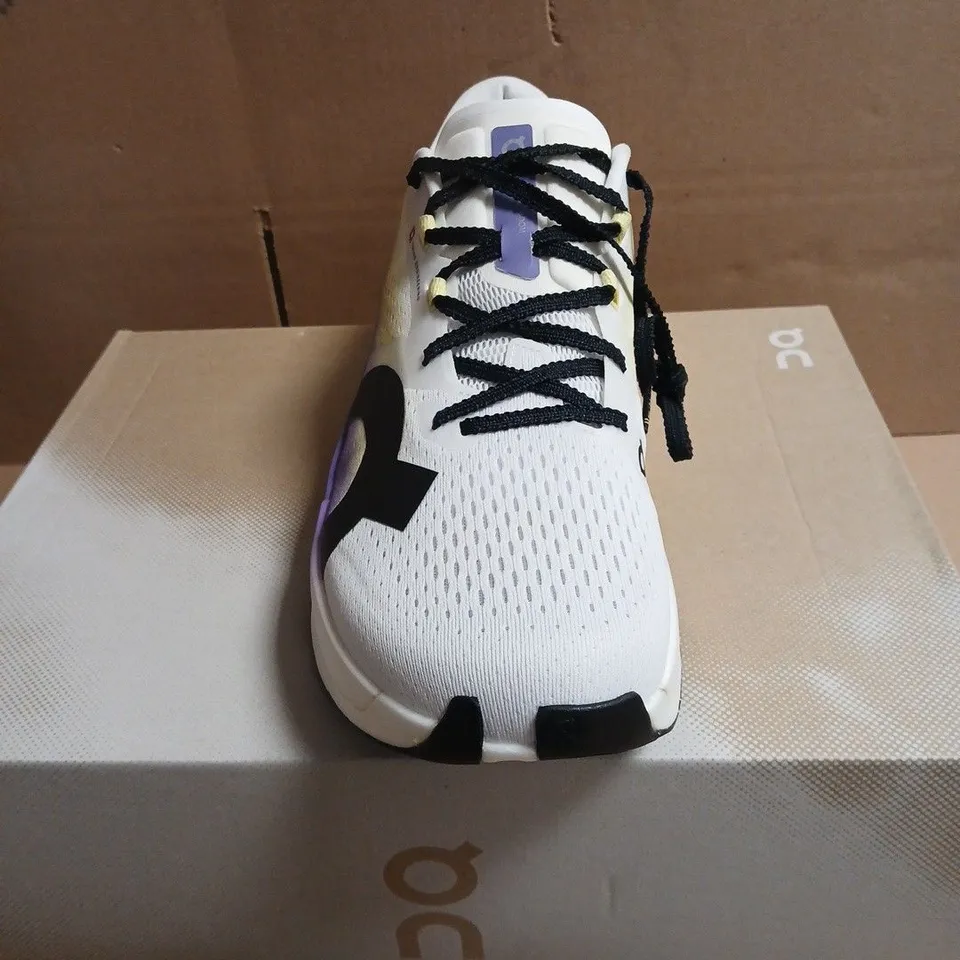 ON RUNNING TRAINERS – WHITE WITH PURPLE GRADIENT MIDSOLE BOXED UK 11