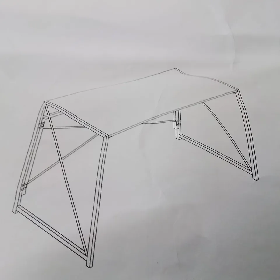 BOXED METAL FRAME DESK