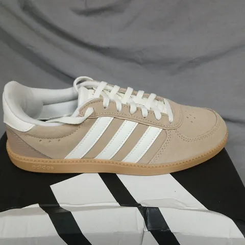 BOXED ADIDAS BREAKNET SLEEK TRAINERS IN BEIGE SUEDE - UK 6