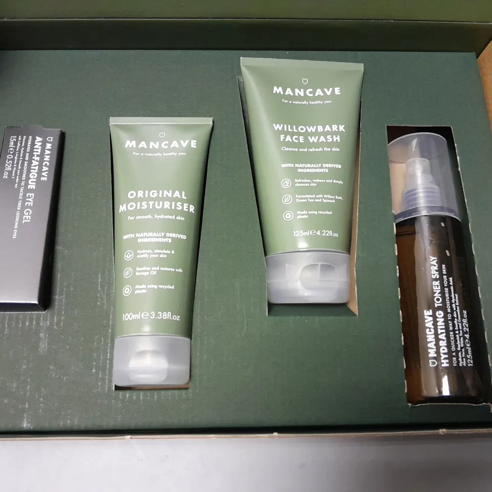 BOXED MANCAVE DAILY SKINCARE ROUTINE SET 