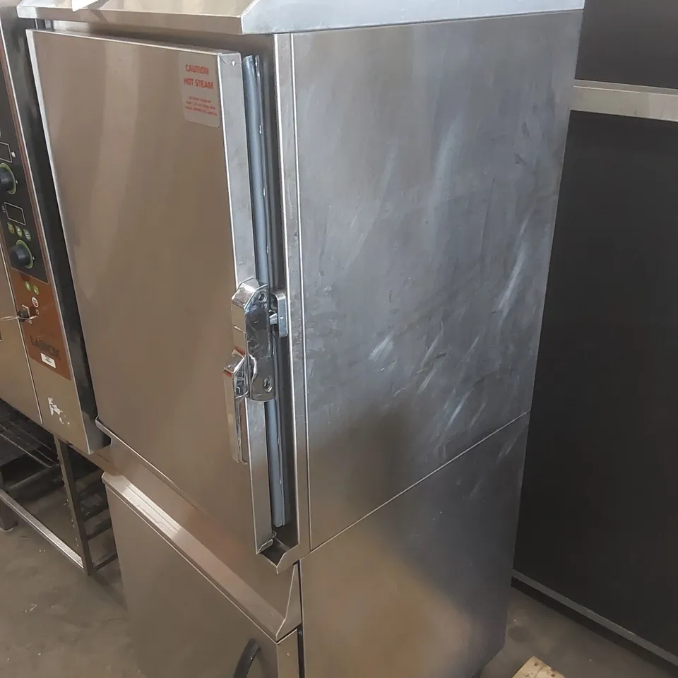MOORWOOD VULCAN MV2STA60-NG GAS-POWERED COMMERCIAL ATMOSPHERIC STEAMER OVEN