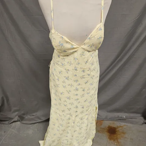 HOLLISTER SPLIT LEG TIE BACK MAXI DRESS IN PASTEL YELLOW/BLUE FLORAL SIZE S