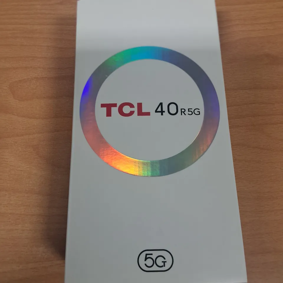 BOXED TCL 40 R5G 64GB IN STARLIGHT BLACK - T771K