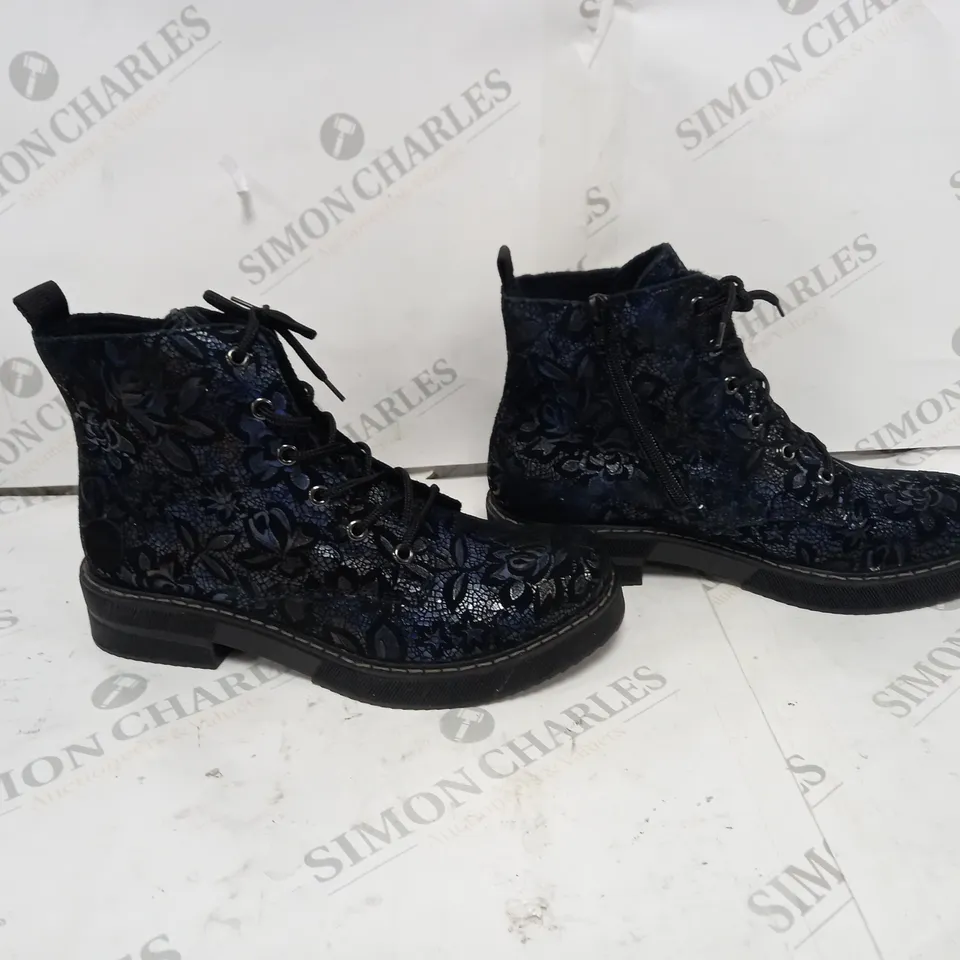RIEKER LACE UP BOOT DARK FLOURAL SIZE 6 - BOXED 