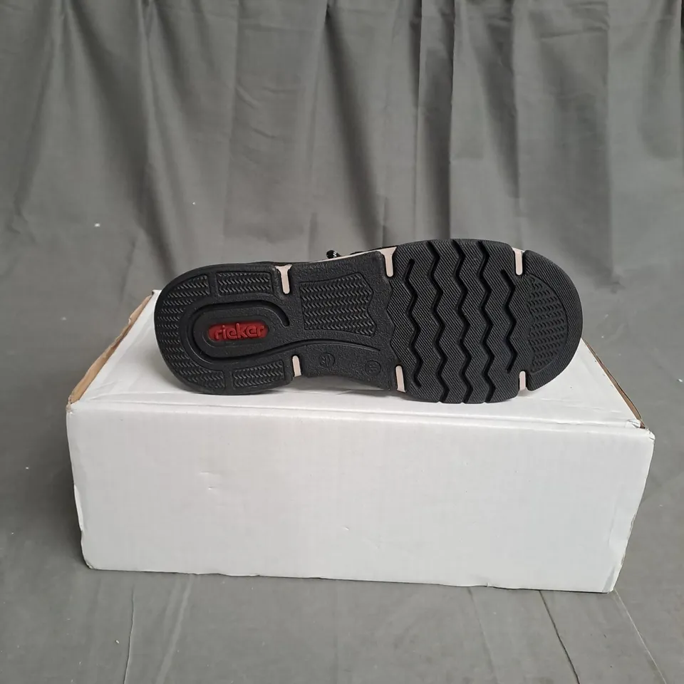 BOXED PAIR OF REIKER PULL ON TRAINERS SIZE 5