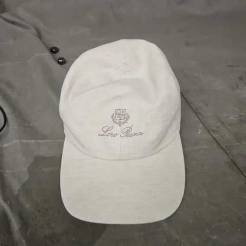 LORO PIANA WHITE BASEBALL CAP – MADE IN ITALY, SIZE M