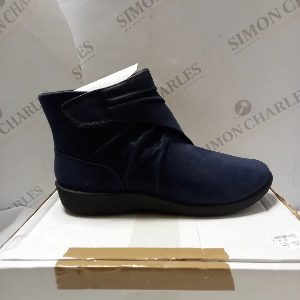 CLARKS SILLIAN TANA NAVY BOOTS - SIZE 6