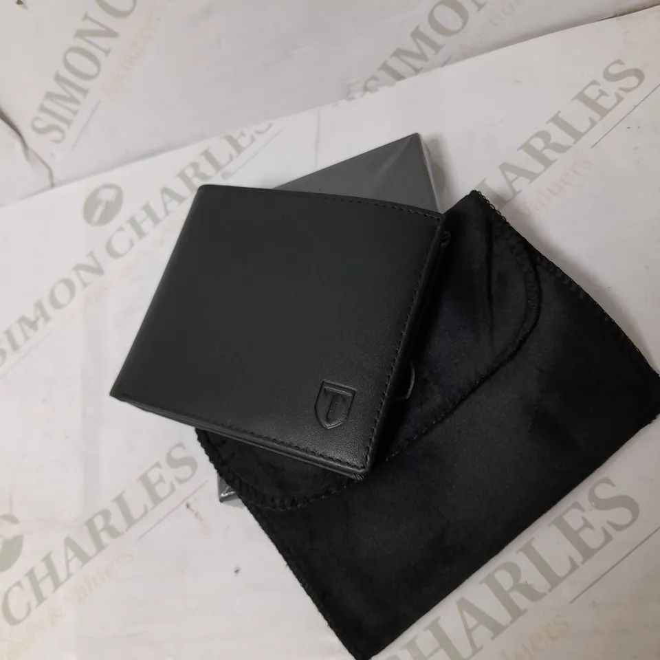 TEEHON LEATHER WALLET IN BLACK & ORANGE